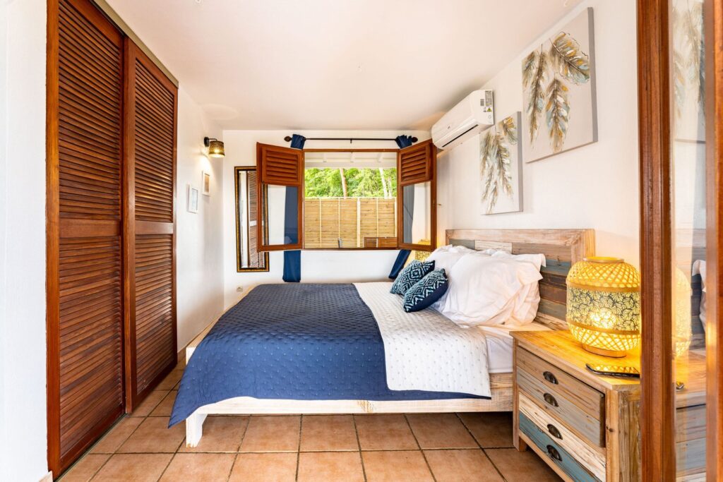 Chambre bleue 5 scaled