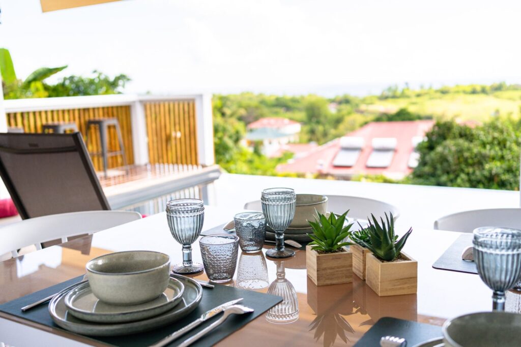 Table 6 couverts scaled